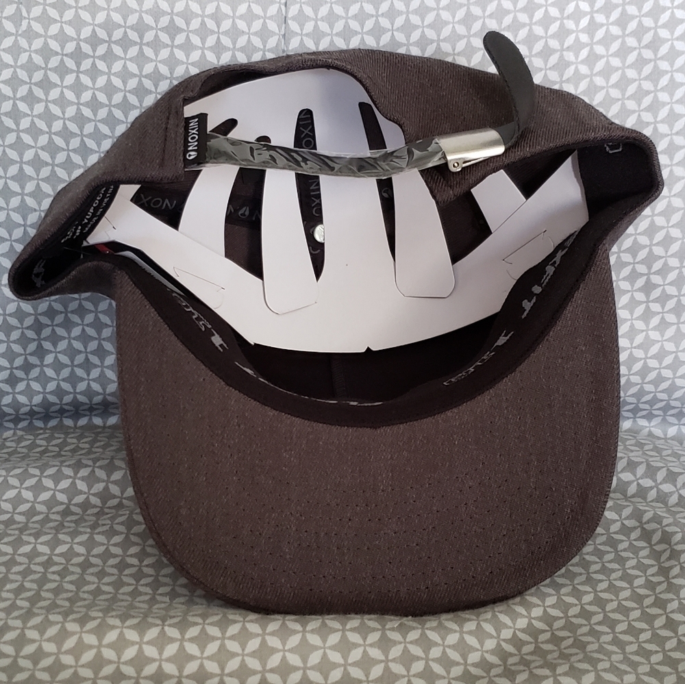 Nixon hat - Picture 3 of 3